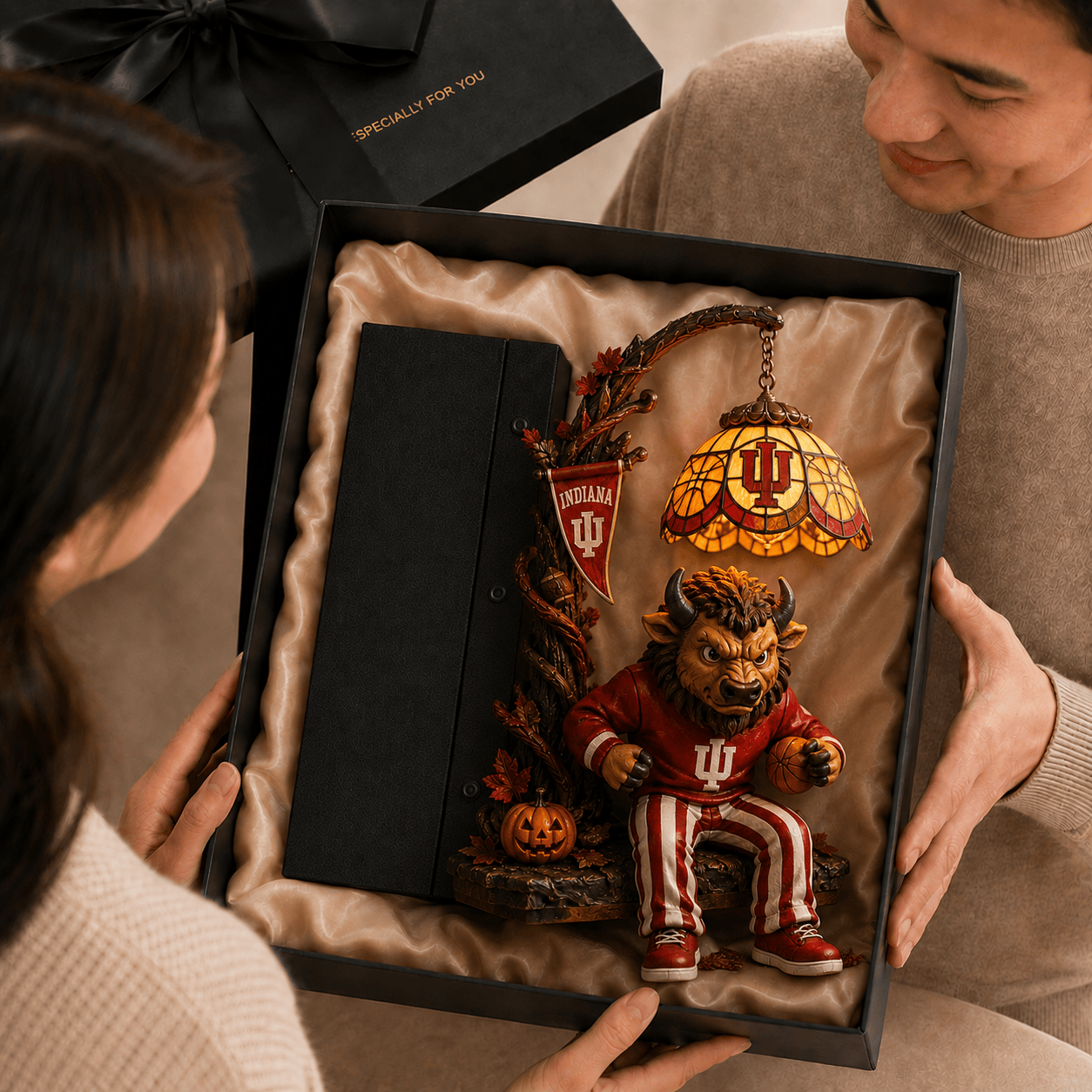Premium IDH Bookshelf Figurines Lamp PDL